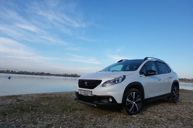 Peugeot 2008 1.6 BlueHDi GT Line TEST