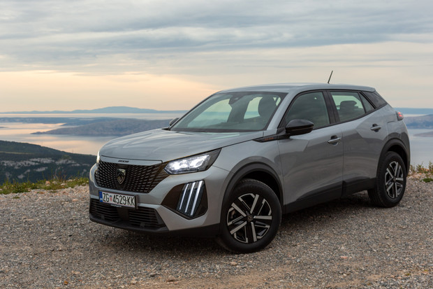 Peugeot 2008 Style 145 eDSC6 TEST Peugeot 2008 Style 145 eDSC6 TEST