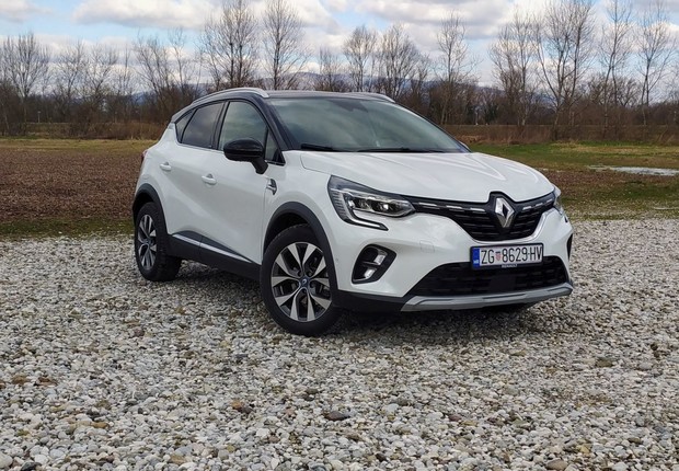 Renault Captur 1.6 E-Tech 160 Intens TEST