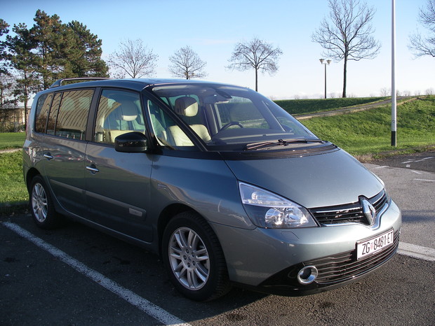 Renault Espace 2.0 dCi 175 Initiale TEST