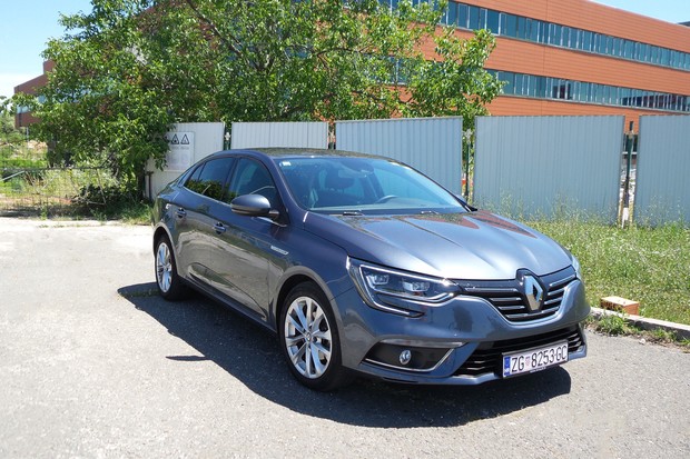 Renault Megane GrandCoupe 1.5 dCi TEST Renault Megane GrandCoupe 1.5 dCi TEST