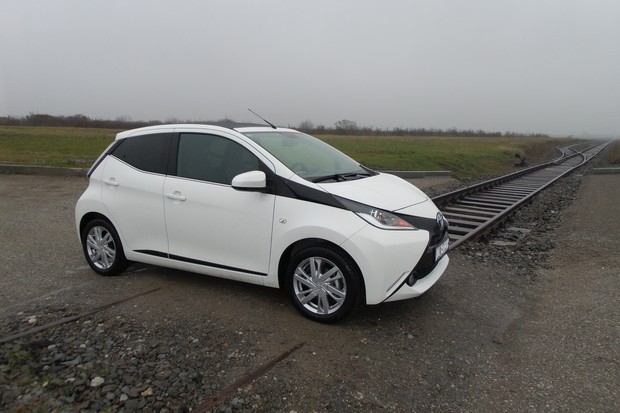 Toyota Aygo 1.0 VVT-i  x-wave TEST