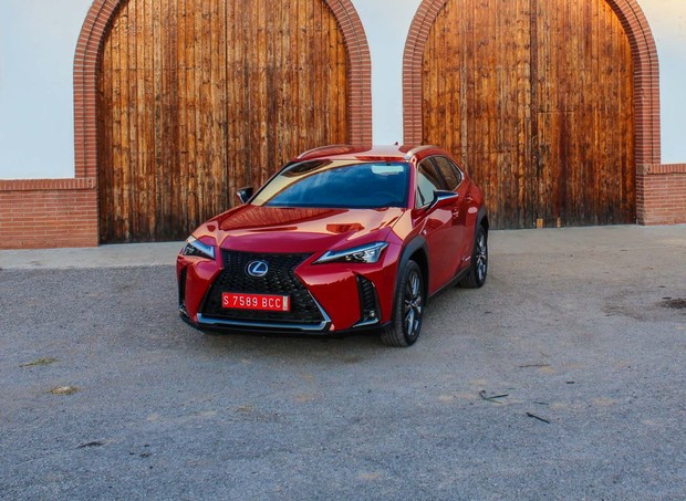 Urbani ubojica dosade-Lexus UX 250h