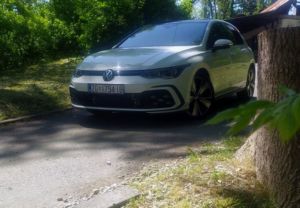 Volkswagen Golf GTE 1.4 TSI DSG TEST